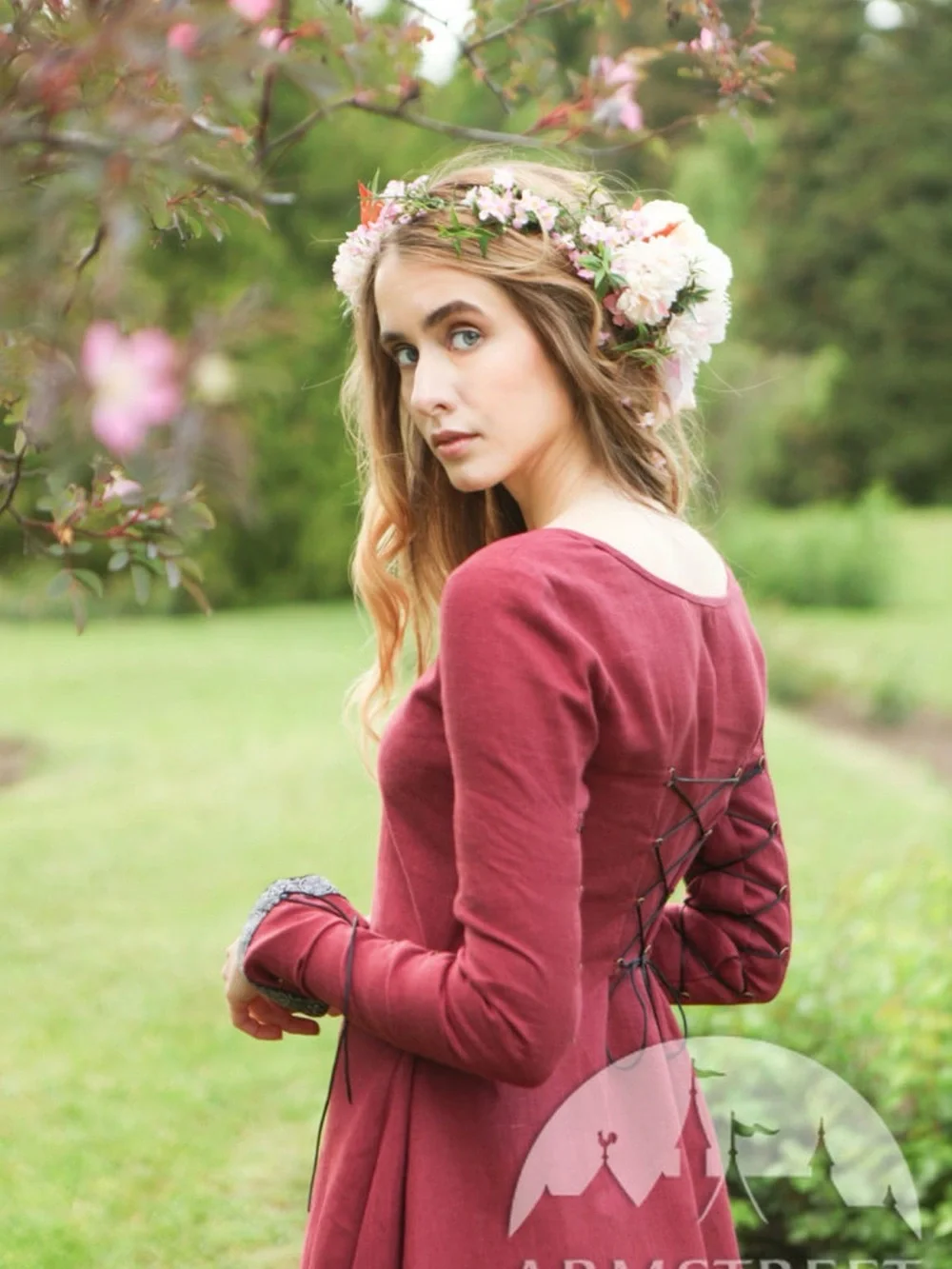 Armstreet Medieval linen dress castlecore Renaissance whimsygoth fairy royalcore - Picture 3 of 10